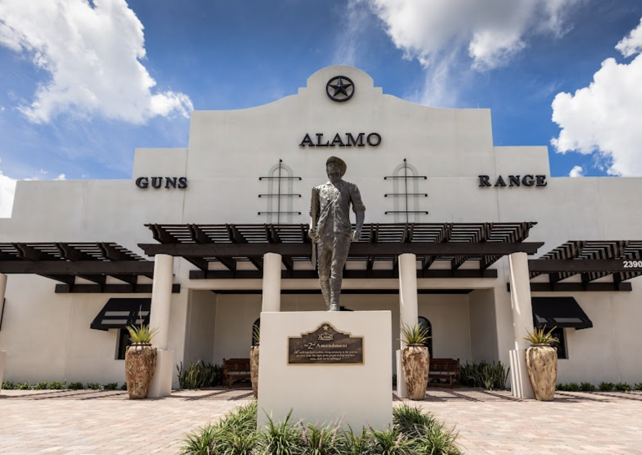 The Alamo of Naples indoor shooting range and gun store